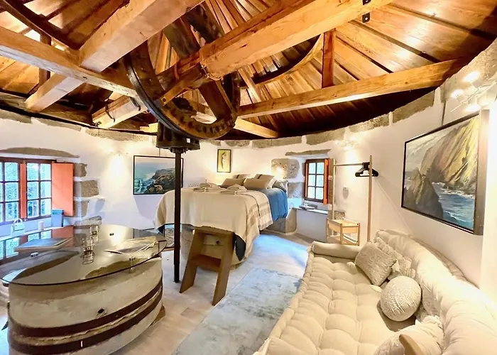 The Cliffs - The Painted Mill Tatil Evi *